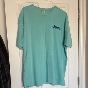 Men’s XXL ‘Jeep’ tee. Excellent condition.
